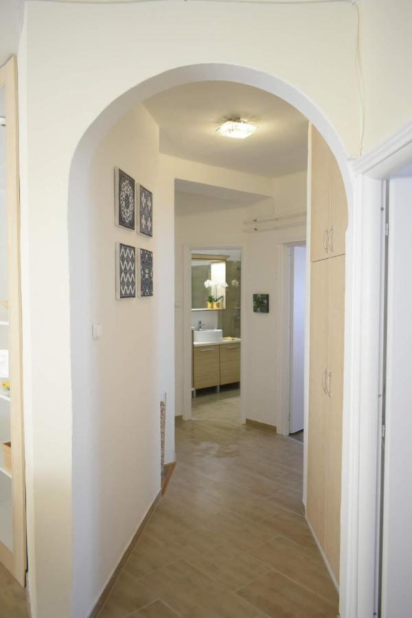 Főnix Family apartment a step from Széchenyi Square Pécs Exterior foto